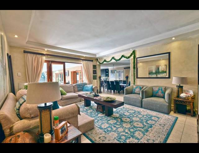 4 BEDROOM HOUSE FOR SALE IN GLENVISTA